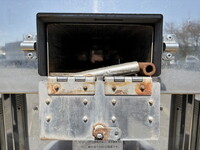 ISUZU Forward Refrigerator & Freezer Truck 2PG-FRR90S2 2018 579,000km_18