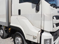 ISUZU Giga Refrigerator & Freezer Truck QKG-CYJ77BA 2018 1,297,000km_5
