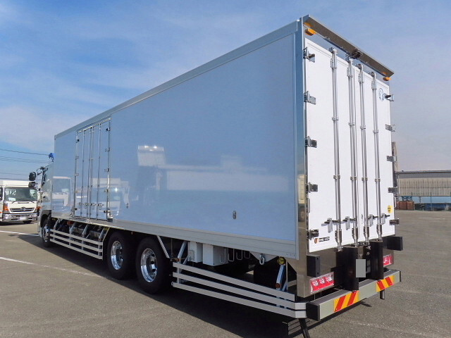 Profia Refrigerator & Freezer Truck_2