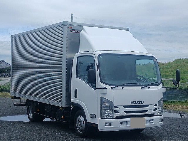 ISUZU Elf Aluminum Van TRG-NPR85AN 2016 303,873km