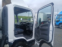 ISUZU Elf Aluminum Van TRG-NPR85AN 2016 303,873km_18