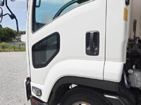 ISUZU Forward Refrigerator & Freezer Truck TKG-FRR90T2 2015 506,000km_12
