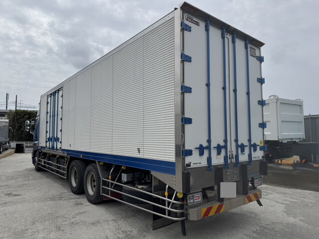 Profia Refrigerator & Freezer Truck_2