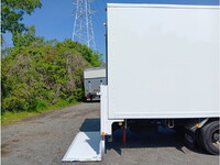 ISUZU Forward Refrigerator & Freezer Truck 2PG-FRR90T2 2018 405,000km_4