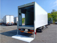 ISUZU Forward Refrigerator & Freezer Truck 2PG-FRR90T2 2018 405,000km_6