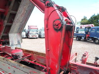 ISUZU Giga Dump QPG-CXZ77BT 2016 551,720km_11