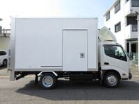 HINO Dutro Panel Van TPG-XZU645M 2018 194,000km_6