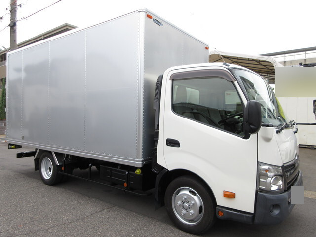Toyoace Aluminum Van_1