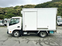 TOYOTA Toyoace Refrigerator & Freezer Truck TKG-XZU605 2019 253,047km_5