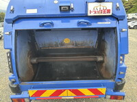 ISUZU Elf Garbage Truck TKG-NMR85N 2015 257,102km_13