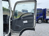 ISUZU Elf Panel Van 2RG-NPR88YN 2019 162,414km_19