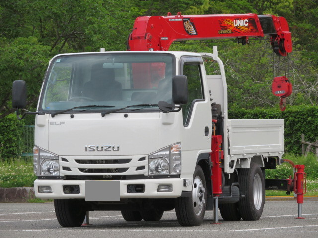 Elf Truck (With 4 Steps Of Cranes)_1