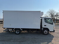 MITSUBISHI FUSO Canter Refrigerator & Freezer Truck TPG-FEB50 2018 258,372km_4