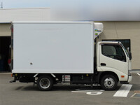 HINO Dutro Refrigerator & Freezer Truck 2RG-XZU605M 2022 51,000km_4