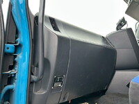 ISUZU Giga Aluminum Wing QKG-CYJ77B 2017 726,000km_15