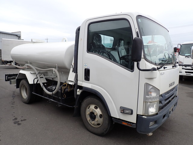 Elf Sprinkler Truck_1