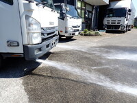 ISUZU Elf Sprinkler Truck TKG-NPR85YN 2015 33,200km_18