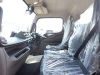 MITSUBISHI FUSO Canter Flat Body 2RG-FEB50 2026 129km_25