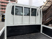 ISUZU Elf Double Cab BKG-NHR85A 2010 109,000km_10