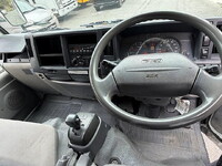ISUZU Elf Double Cab BKG-NHR85A 2010 109,000km_14
