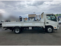 HINO Dutro Flat Body 2RG-XZU655M 2022 149,490km_6