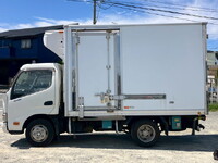 HINO Dutro Refrigerator & Freezer Truck TKG-XZU605M 2015 324,400km_7