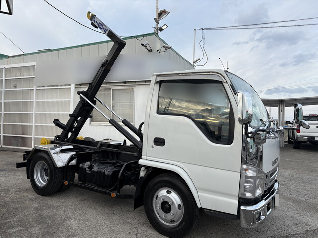 Elf Container Carrier Truck_1