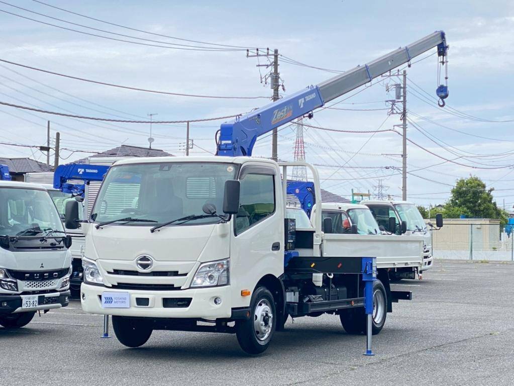 Dutro Truck (With 4 Steps Of Cranes)_1