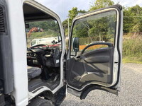 ISUZU Elf Aluminum Van TRG-NPR85AN 2016 207,934km_30