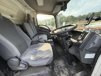 ISUZU Elf Aluminum Van TRG-NPR85AN 2016 207,934km_31