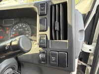 ISUZU Elf Aluminum Van TRG-NPR85AN 2016 207,934km_33