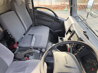 ISUZU Elf Aluminum Van TRG-NPR85AN 2016 207,934km_34