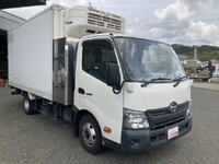 HINO Dutro Refrigerator & Freezer Truck TKG-XZU710M 2016 189,687km_3
