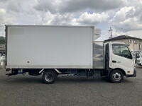 HINO Dutro Refrigerator & Freezer Truck TKG-XZU710M 2016 189,687km_6