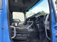 UD TRUCKS Quon Trailer Head QKG-GK6XAB 2014 606,000km_21