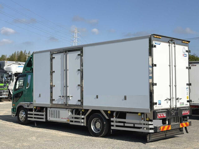 Fighter Refrigerator & Freezer Truck_2