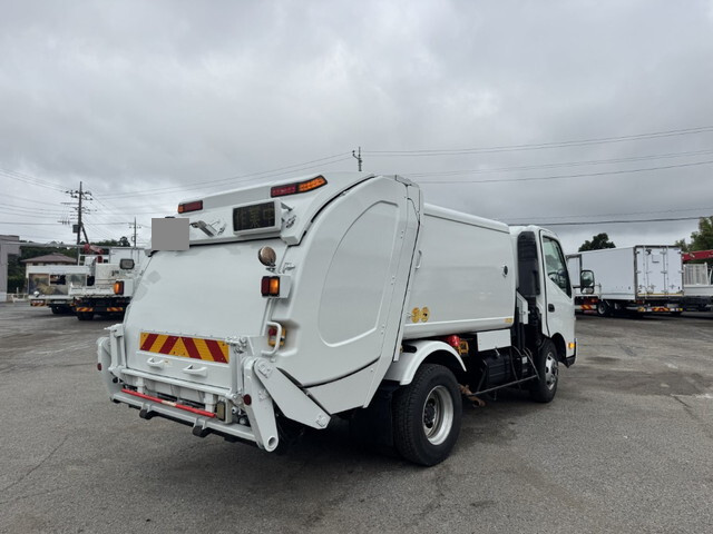 Dutro Garbage Truck_2