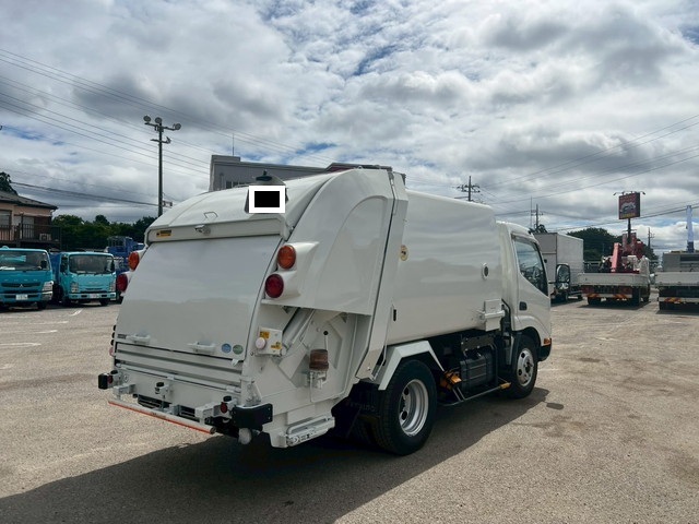 Dutro Garbage Truck_2