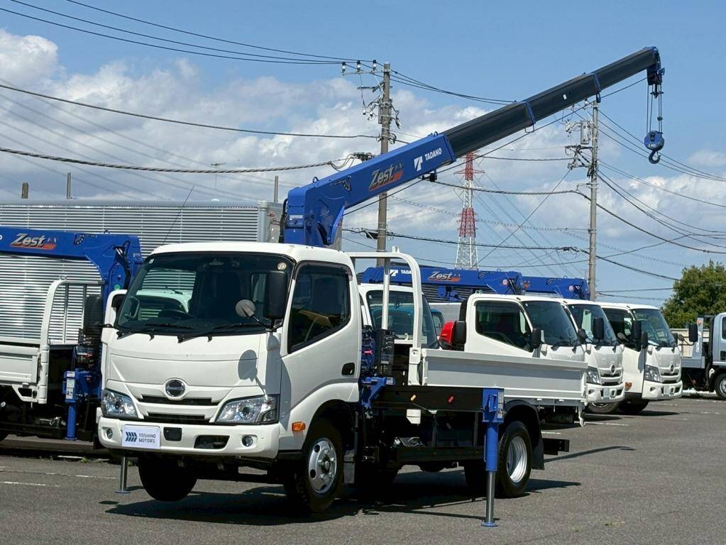 HINO Dutro Truck (With 4 Steps Of Cranes) 2KG-XZU650M 2024 30,000km_1