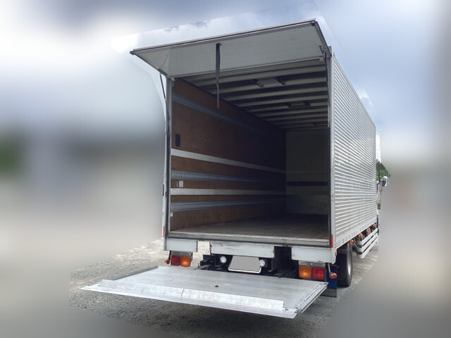 Forward Aluminum Van_2