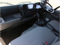 HINO Dutro Double Cab TKG-XZU605M 2017 103,306km_26