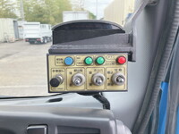 ISUZU Elf Garbage Truck PDG-NPR75N 2010 152,618km_37