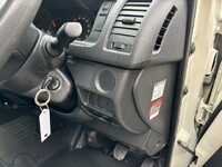 TOYOTA Hiace Refrigerator & Freezer Truck CBF-TRH200V 2015 76,761km_30