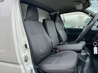 TOYOTA Hiace Refrigerator & Freezer Truck CBF-TRH200V 2015 76,761km_34