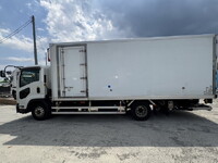 ISUZU Forward Refrigerator & Freezer Truck 2PG-FRR90T2 2018 570,000km_8
