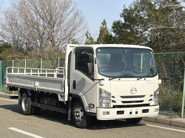 MAZDA Titan Flat Body 2RG-LPR88AR 2020 82,000km
