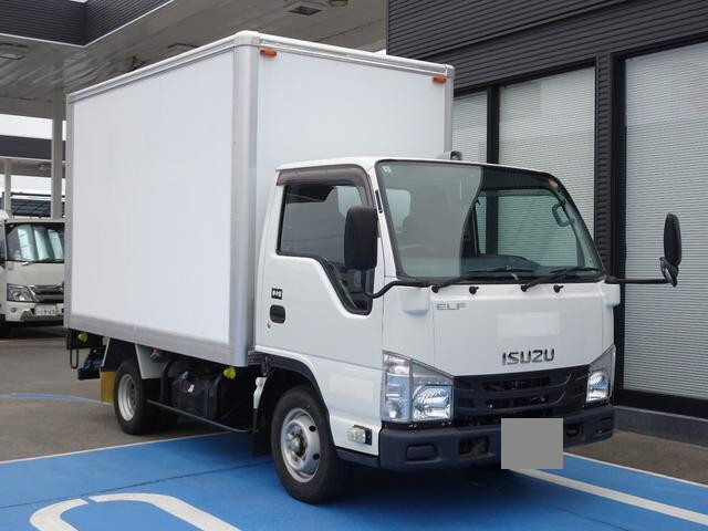 Elf Panel Van_1