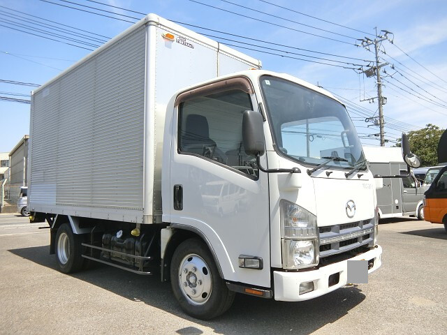 Titan Aluminum Van_1