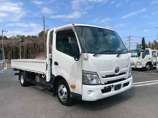 TOYOTA Toyoace Flat Body 2RG-XZU712 2021 106,109km