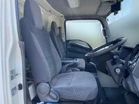 ISUZU Elf Aluminum Van TRG-NPR85AN 2019 196,331km_28